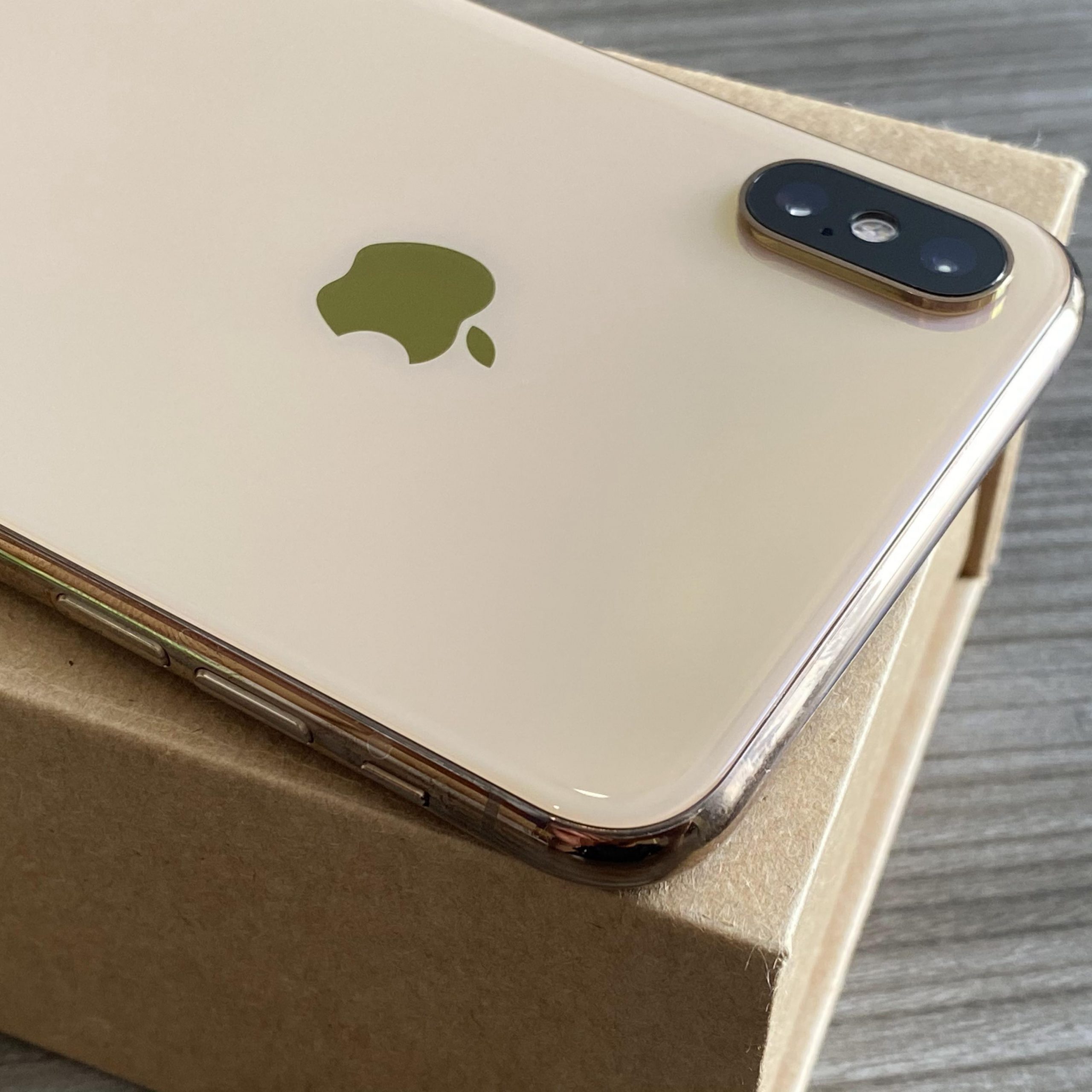 IPhone XS MAX 256GB Gold A Likew New * Mobile Outlet