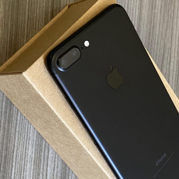 iPhone 7 Plus 128GB Matte Black Refurbished + protector - Image 10
