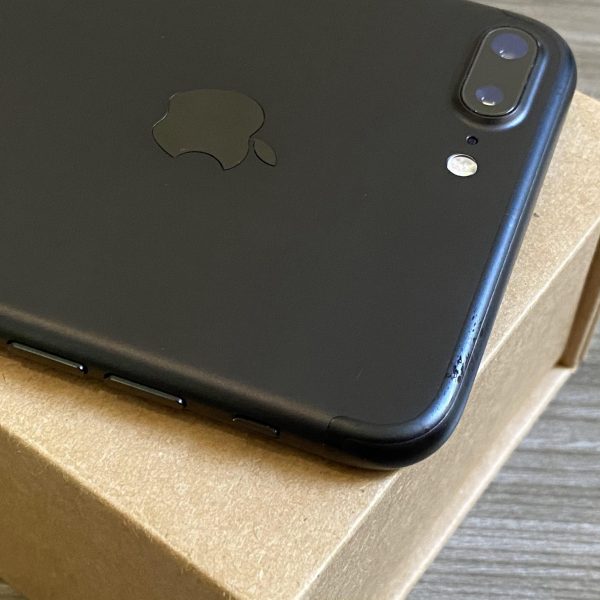 iPhone 7 Plus 128GB Matte Black Refurbished + protector - Image 9