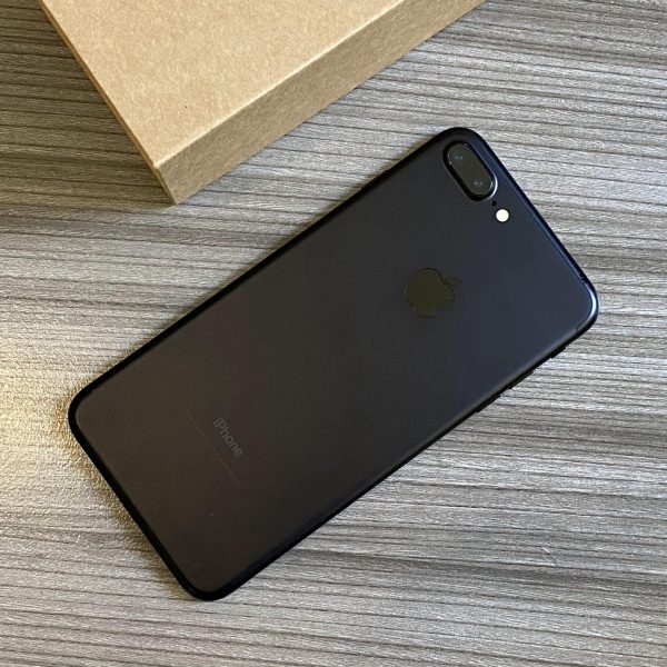 iPhone 7 Plus 128GB Matte Black Refurbished + protector - Image 13