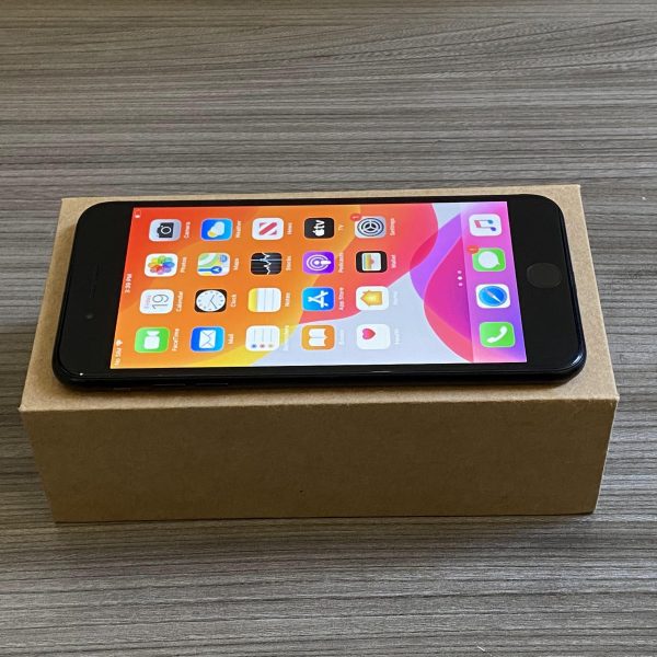 iPhone 7 Plus 128GB Matte Black Refurbished + protector - Image 7