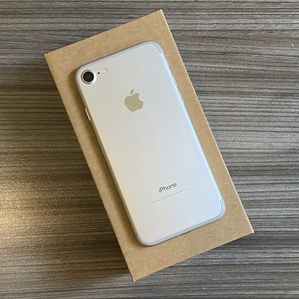 iPhone 7 32GB Silver Good Grade Special Deal - Image 10