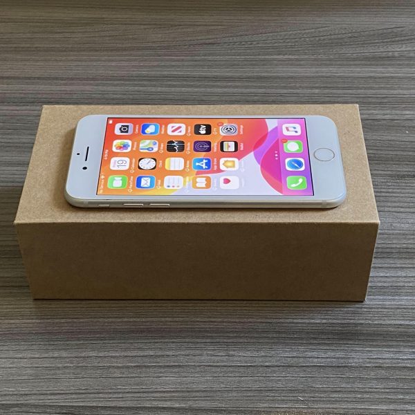 iPhone 7 32GB Silver Good Grade Special Deal - Image 7